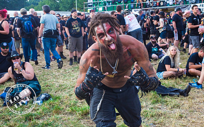 Einfach ganz normale Leute beim Wacken ...
