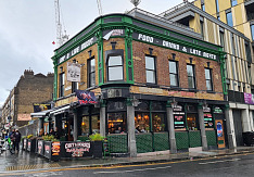 Eine der bekanntesten Musik-Kneipen der Welt: das Cart & Horses in London.