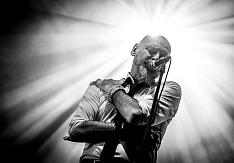 War oder ist Sänger von My Dying Bride: Aaron Stainthorpe
