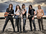 Bald mit Album Nr. 2 am Start: WINGS OF STEEL.