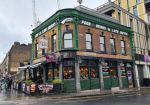 Eine der bekanntesten Musik-Kneipen der Welt: das Cart &amp; Horses in London.