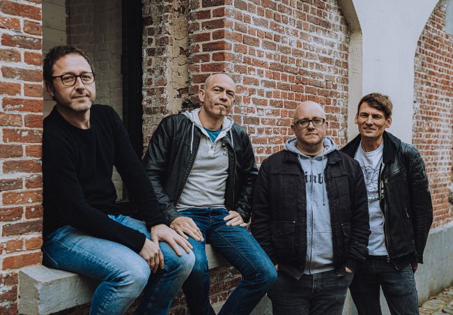 Mit einem frisch veröffentlichten Song kehren F.O.D. zu ihren Wurzeln zurück.