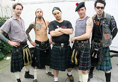 The Real McKenzies & Far From Finished - Hannover / Bei Chez Heinz